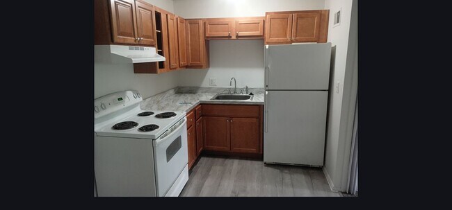 Foto del edificio - 2237 Moore Rd