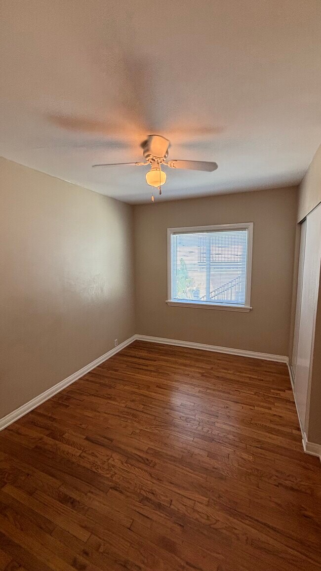 Dormitorio 1 - 3949 1/2 32nd St