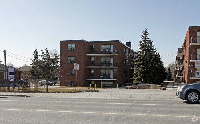 Photo du bâtiment - Kennedy Apartments