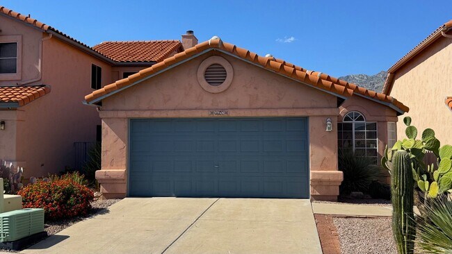 Foto del edificio - Welcome Home! Gorgeous 3BR/2BA Catalina Home in Desirable District 16
