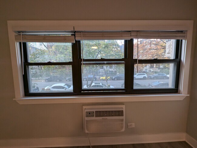 Foto del edificio - 1437 N Dearborn St