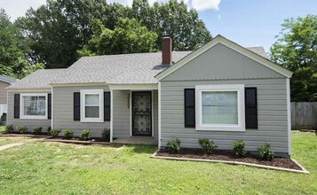 Building Photo - 3717 Deerwood Cove