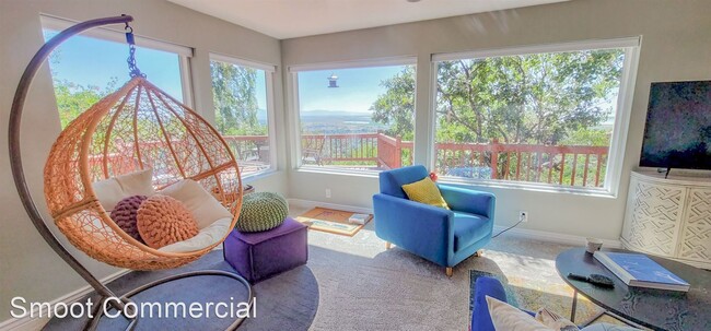 Foto del edificio - 5 br, 3 bath House - 1290 Oakridge Drive