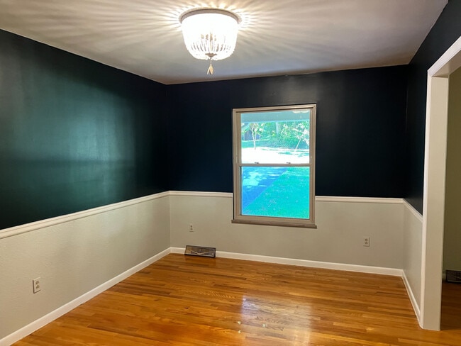 Photo - 5118 Cumberland Wood Dr NW House