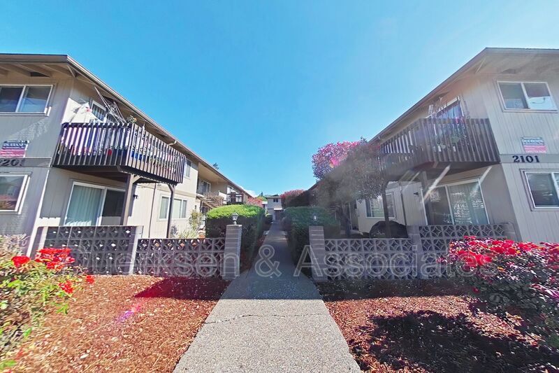 2201 NW Grant Ave Unit 9, Corvallis, OR 97330 Condo for Rent in