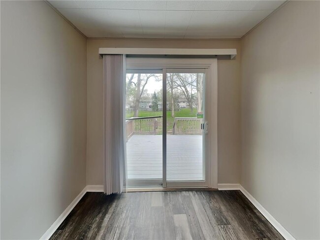 Building Photo - 7330 N Irving Ave