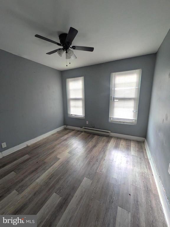 Foto del edificio - 1825 E Harold St