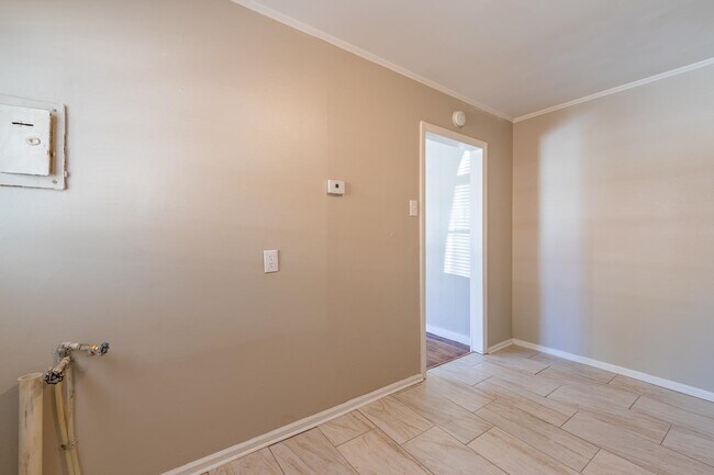 Foto del edificio - 1677 Echles St