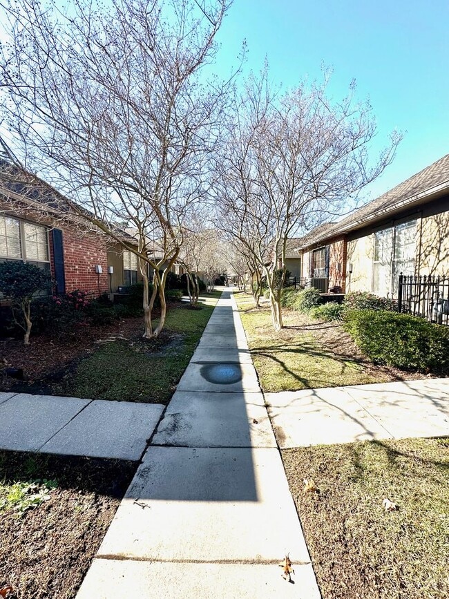 Building Photo - 9124 Old Hammond Hwy