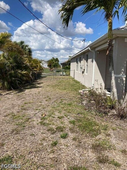 Foto del edificio - 2637 NW 1st St