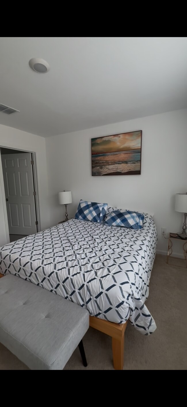 Foto del edificio - 8337 Retrograde Rd