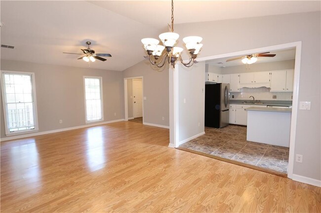 Building Photo - 3946 Blake Ct