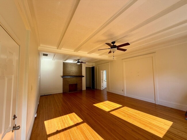 Building Photo - 118 N Glenwood Ave