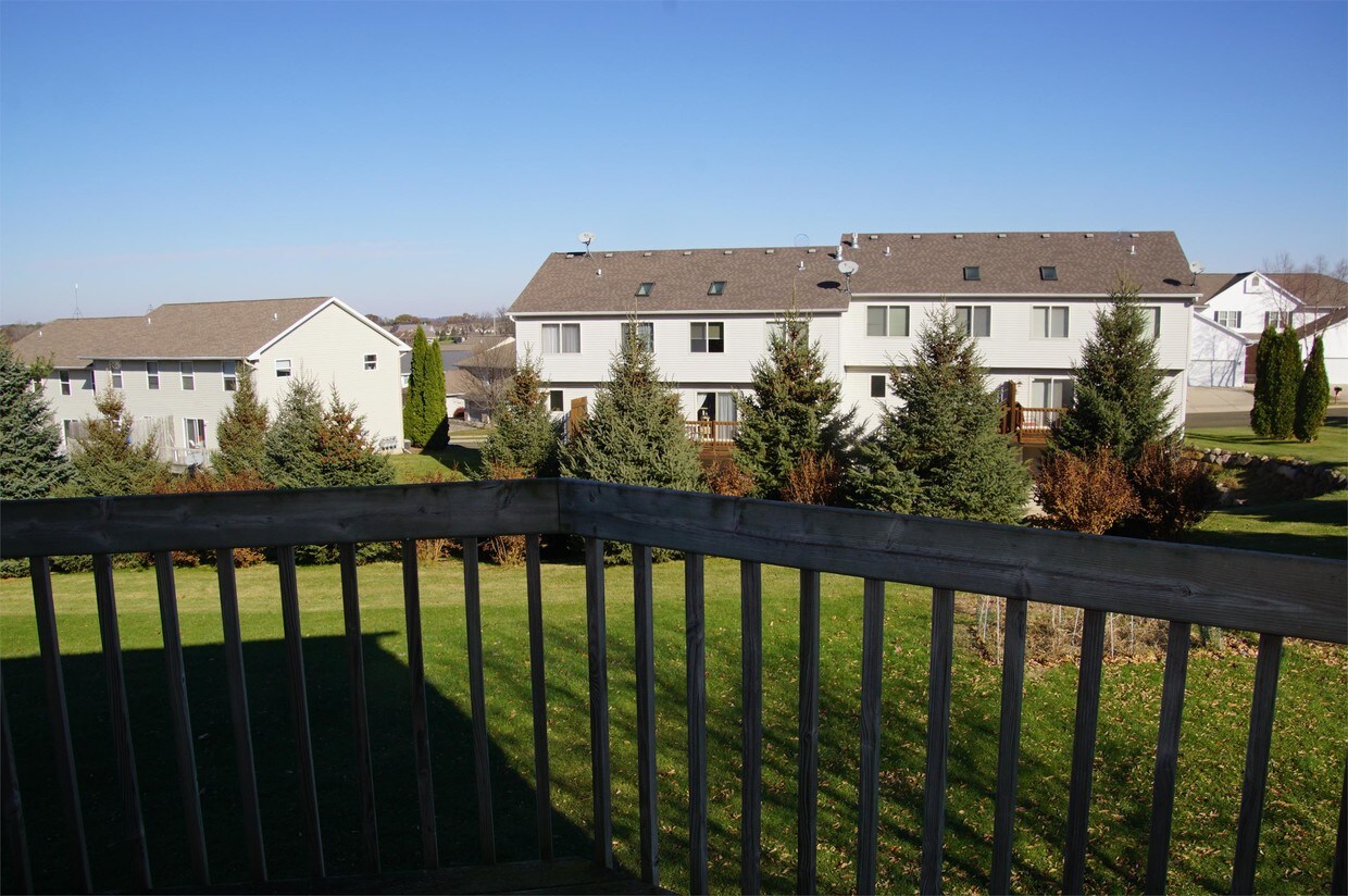 3122 Selkirk Dr Unit 4, Sun Prairie, WI 53590 Apartment for Rent in