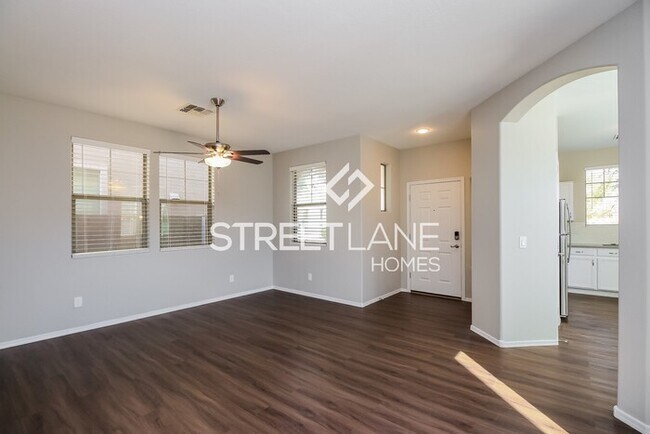 Building Photo - Now offering first full month free!!