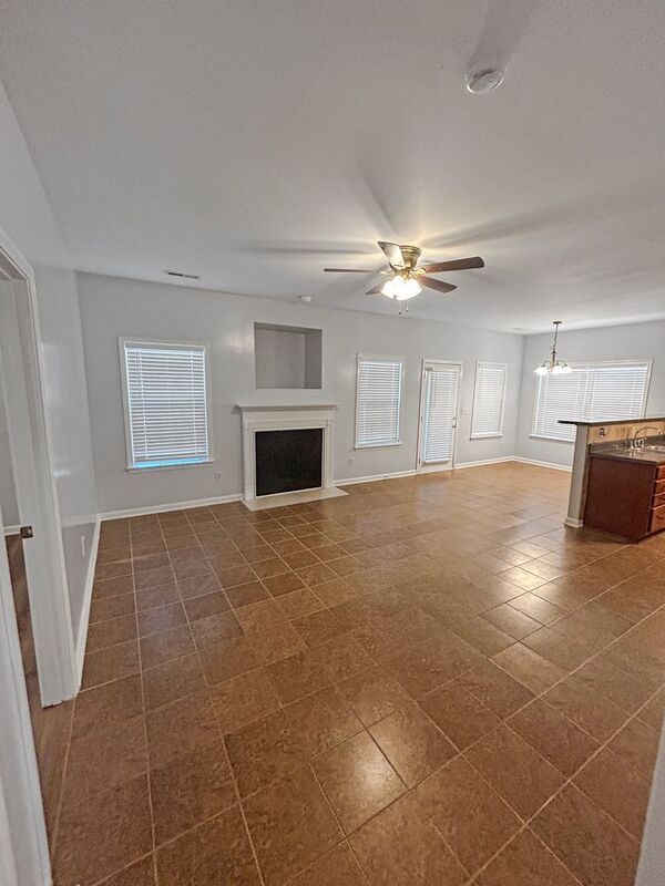 Foto del edificio - 142 Merrimeadows Dr