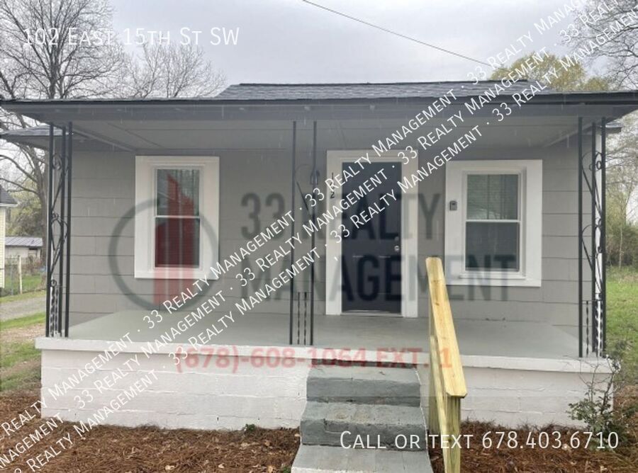 Foto principal - One-Level Single Family charming bungalow ...