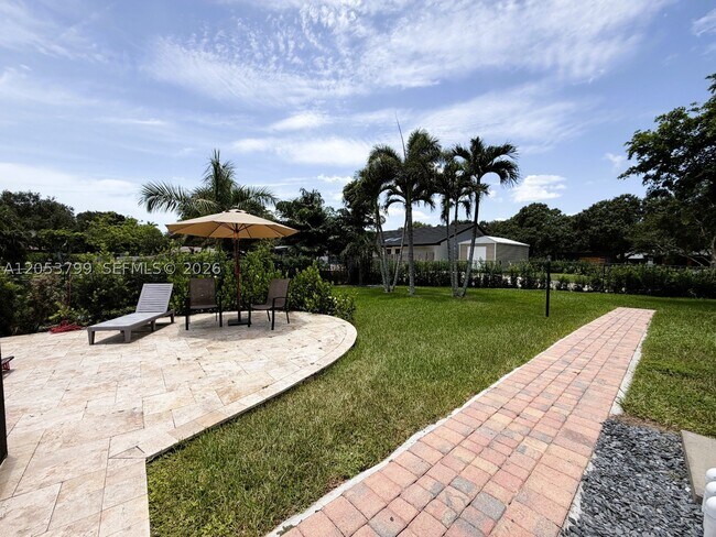 Foto del edificio - 10950 SW 40 Ct