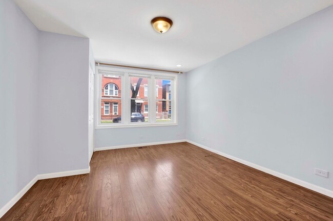 Foto del edificio - 465 W 27th St