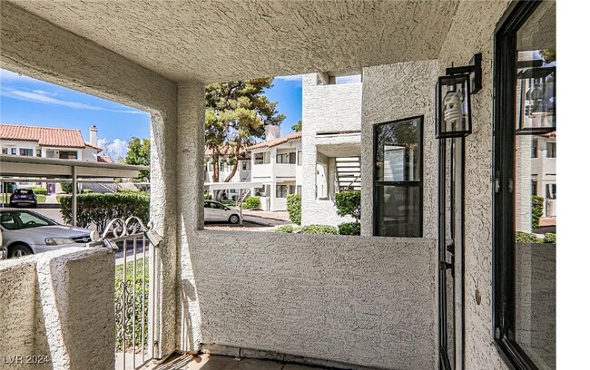 Foto del edificio - 2712 Beaver Creek Ct