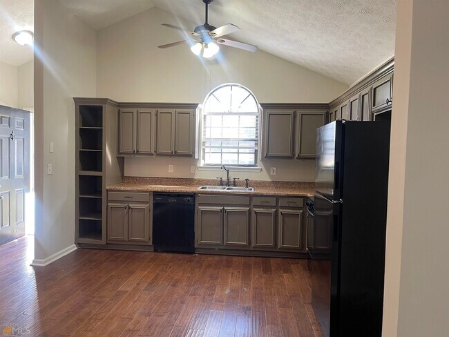 Foto del edificio - 10337 Canyon Trail