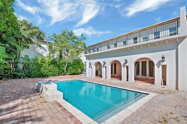 Foto del edificio - 1650 Micanopy Ave