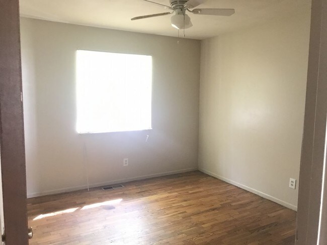 Building Photo - 7506 Blanding Dr