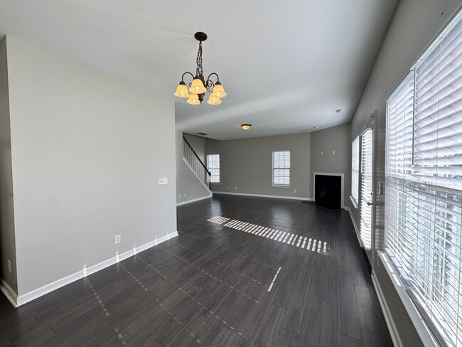 Building Photo - 803 Peachtree Meadows Cir