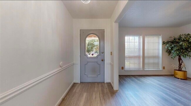 Foto del edificio - 4026 Ash Hollow Dr