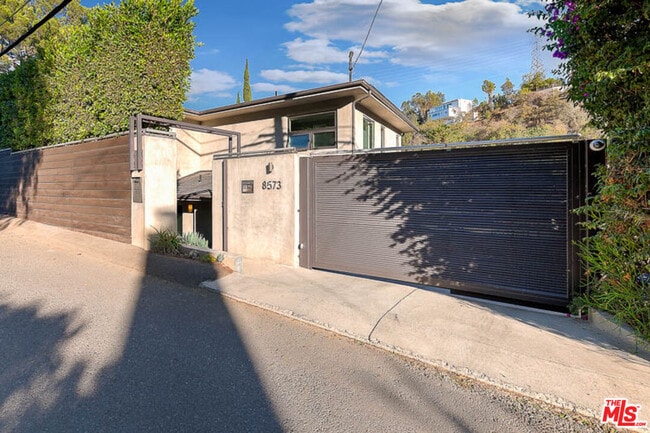 Building Photo - 8573 Appian Way