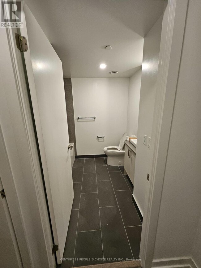 Building Photo - 1195 The Queensway