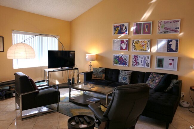 Foto del edificio - Sunshine Villas, Palm Springs, Furnished,Seasonal