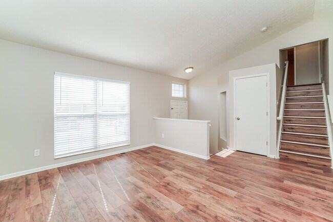 Building Photo - 5664 Dashshund Ct