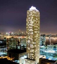 Building Photo - 88 Morgan St