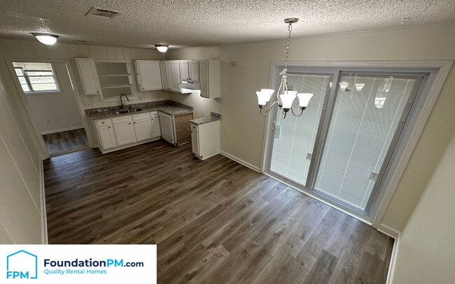 Foto del edificio - 3688 Munford Giltedge Rd