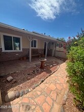 Building Photo - 6923 E Rancho Vista Dr