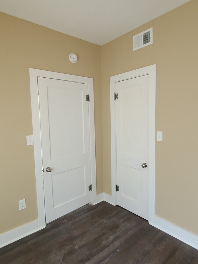 Bedroom 2 - 100 W Washington St