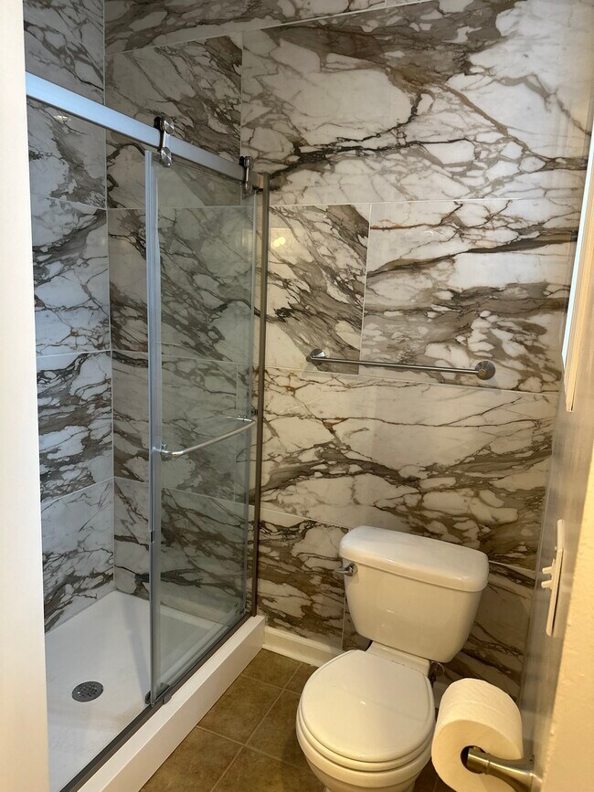 Foto del edificio - 1425 S 1st St