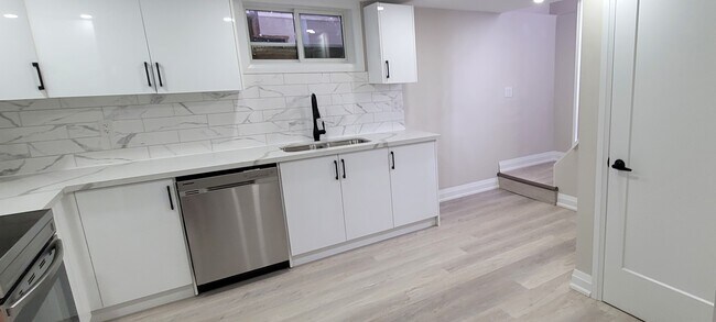 Photo du bâtiment - 135 Wellington St