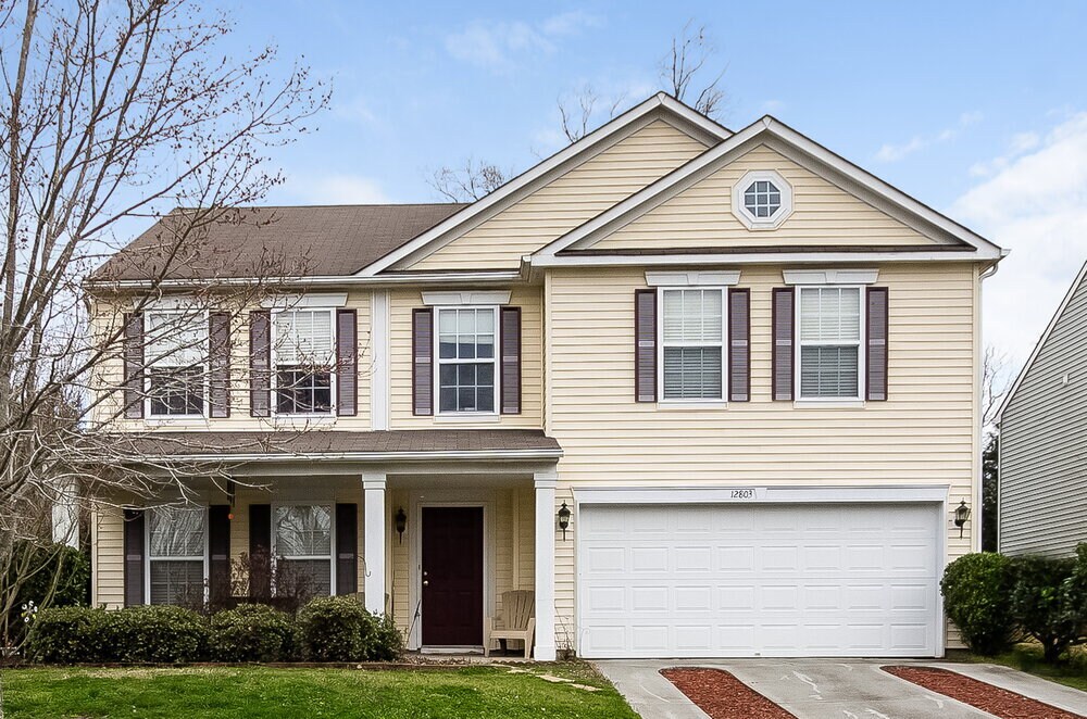 12803 Silvaire Farm Rd, Charlotte, NC 28278 House Rental in Charlotte