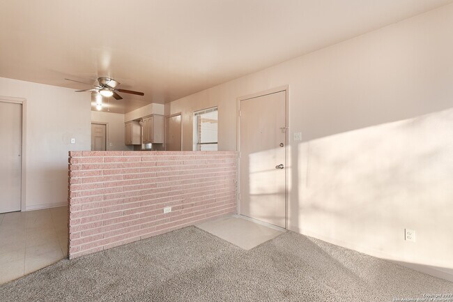 Foto del edificio - 1603 Peterson Ave
