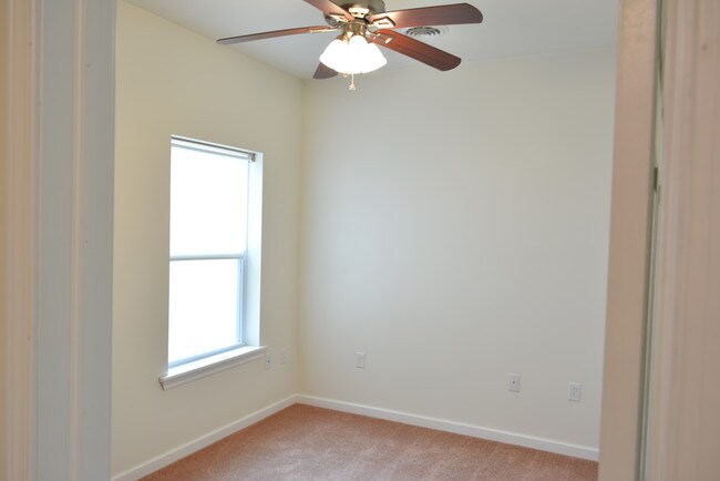 Building Photo - 25099 NY-37