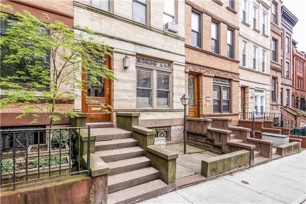 Primary Photo - 432 4th Street