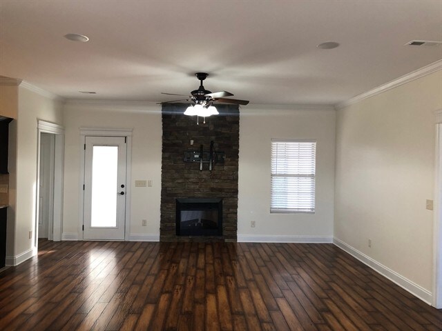 Foto del edificio - 5305 Cloister Dr