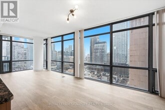 Building Photo - 37 Grosvenor St