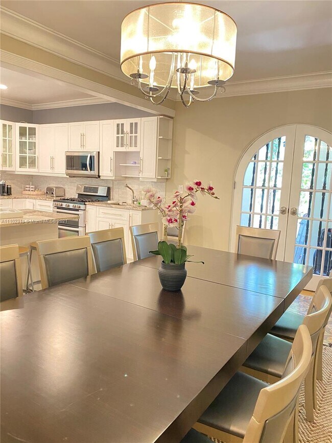 Foto del edificio - 4211 Indian Creek Dr