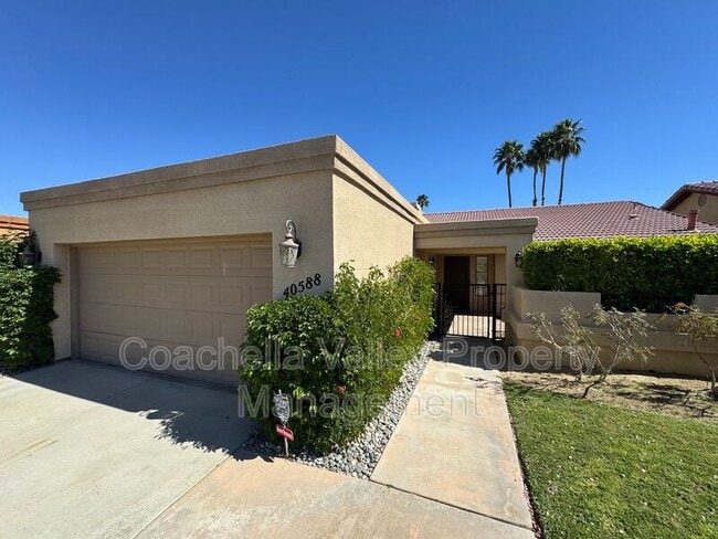 Foto del edificio - 40588 Clover Ln