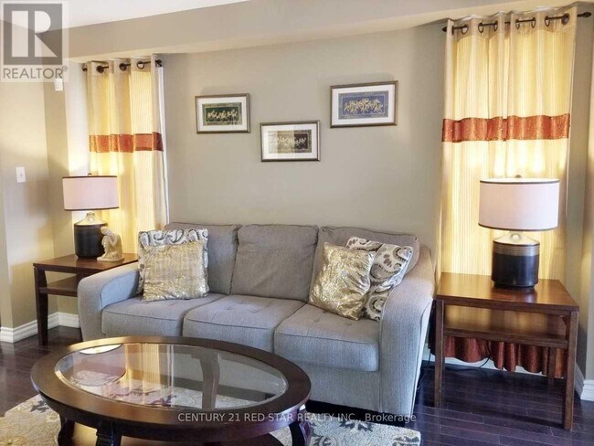 Photo du bâtiment - 1476 Spring Garden Ct