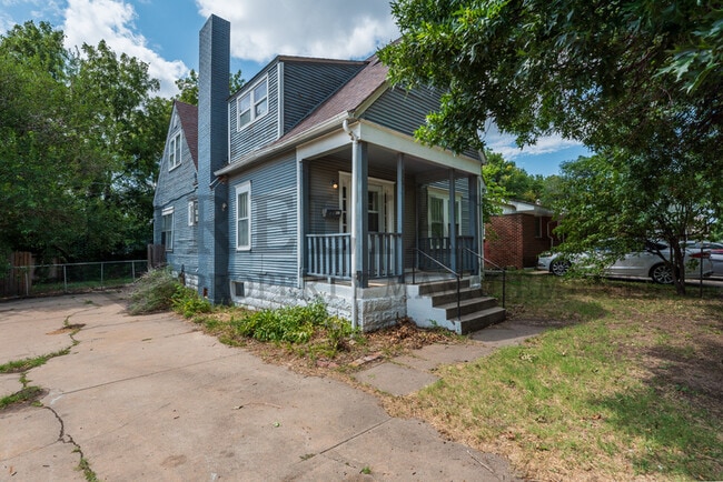 Foto del edificio - 607 N Lorraine Ave