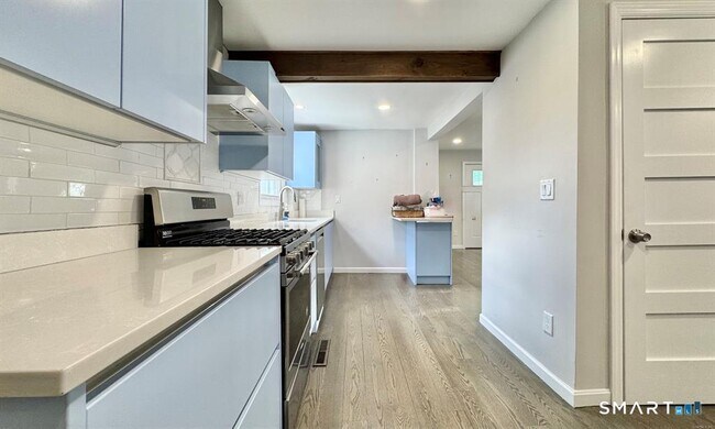 Building Photo - 12 Dunbar Rd